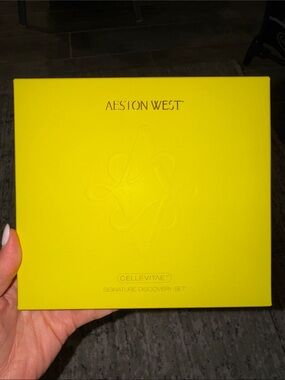 NIB - Aeston West Cellevitae Signature Discovery Set